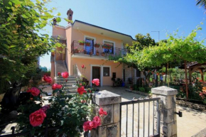 Гостиница Sonja-Dajla Apartments  Дайла